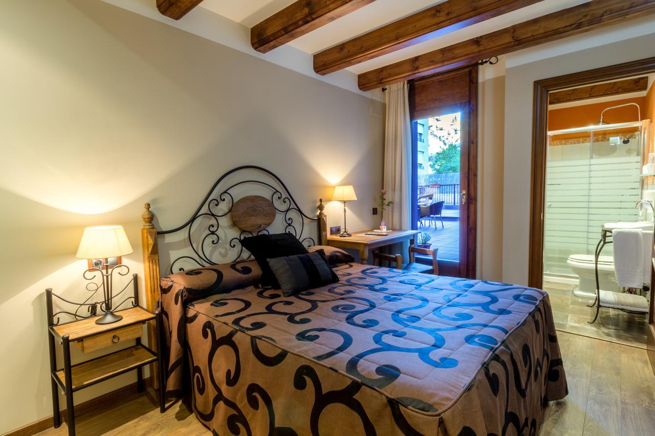Hotel Flor De Neu El Pont de Suert Bagian luar foto